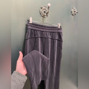 Lululemon Softstreme HR Straight Leg Crop